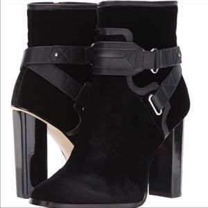 Calvin Klein Korrie Bootie Velvet